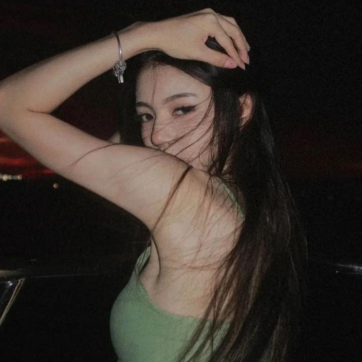 在巨人中间